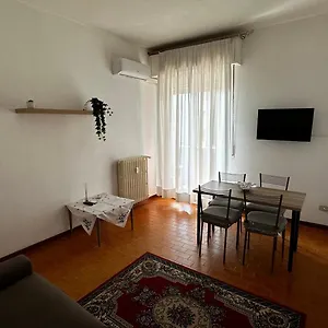 Appartamento Bilocale Silenzioso A Bignami, Milano