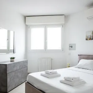 Appartamento Dehomes - Porta Genova Luxury, Milano